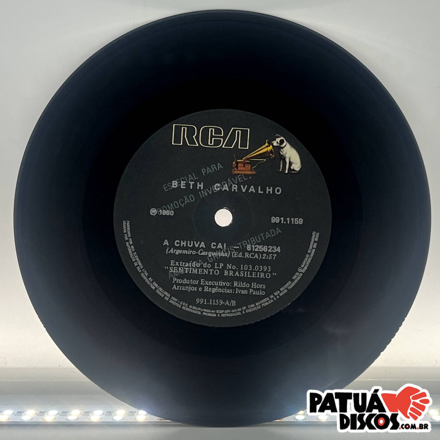 Beth Carvalho - A Chuva Cai - 7"