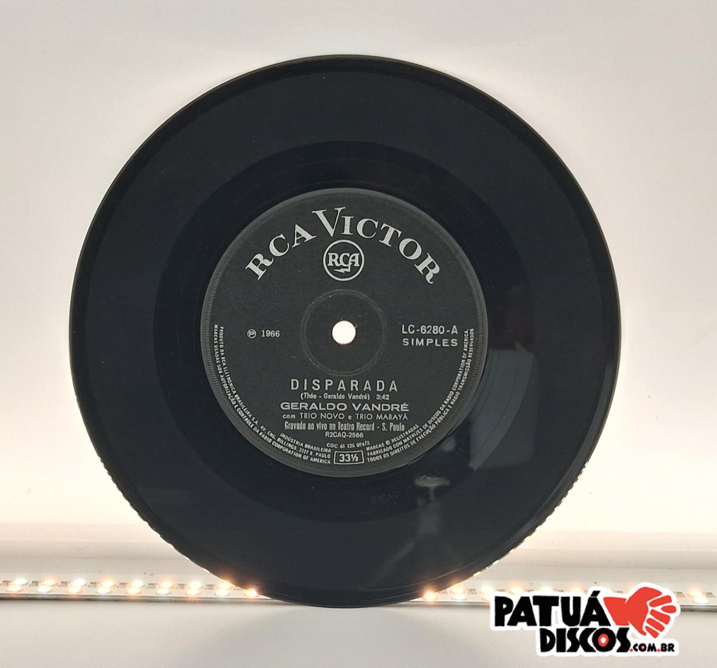 Geraldo Vandré com Trio Novo e Trio Marayá - Disparada / Canto Aberto - 7"