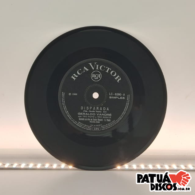 Geraldo Vandré com Trio Novo e Trio Marayá - Disparada / Canto Aberto - 7"