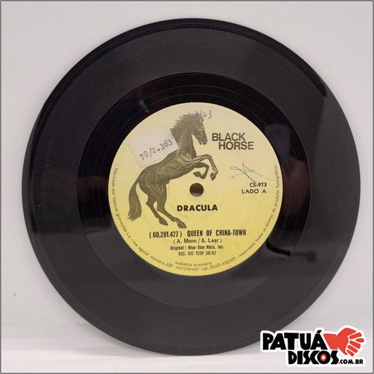 Dracula - Queen Of China-Town / Even Vampires Fall In Love - 7"